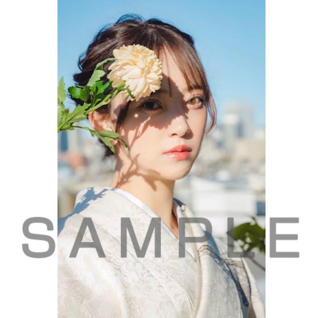 堀未央奈さんのインスタグラム写真 - (堀未央奈Instagram)「🍃  着物verの生写真が 発売されました🎍🌙  AセットBセット 各5枚ずつ入っています♡ 2/5までの期間限定発売なのでぜひ🩰  堀未央奈オンラインショップにて」1月20日 19時44分 - horimiona_official