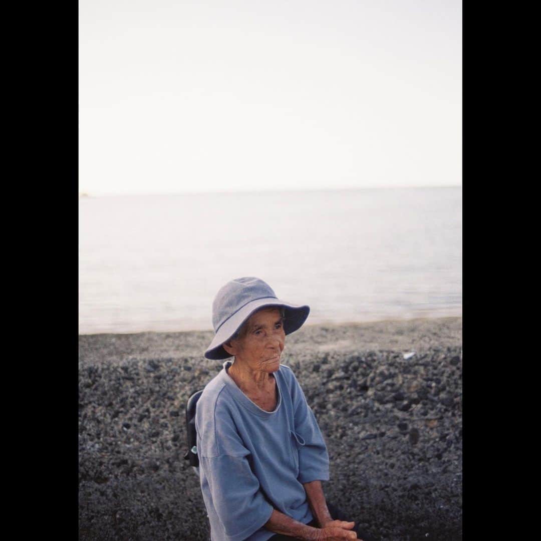 上白石萌歌さんのインスタグラム写真 - (上白石萌歌Instagram)「「島を旅する 世界遺産奄美大島」で撮った写真たち。🌺空気が美味しくて、人があたたかくて、唄が朗らかで、奄美大島が大好きになりました。また帰ってきます！」1月21日 17時22分 - moka____k
