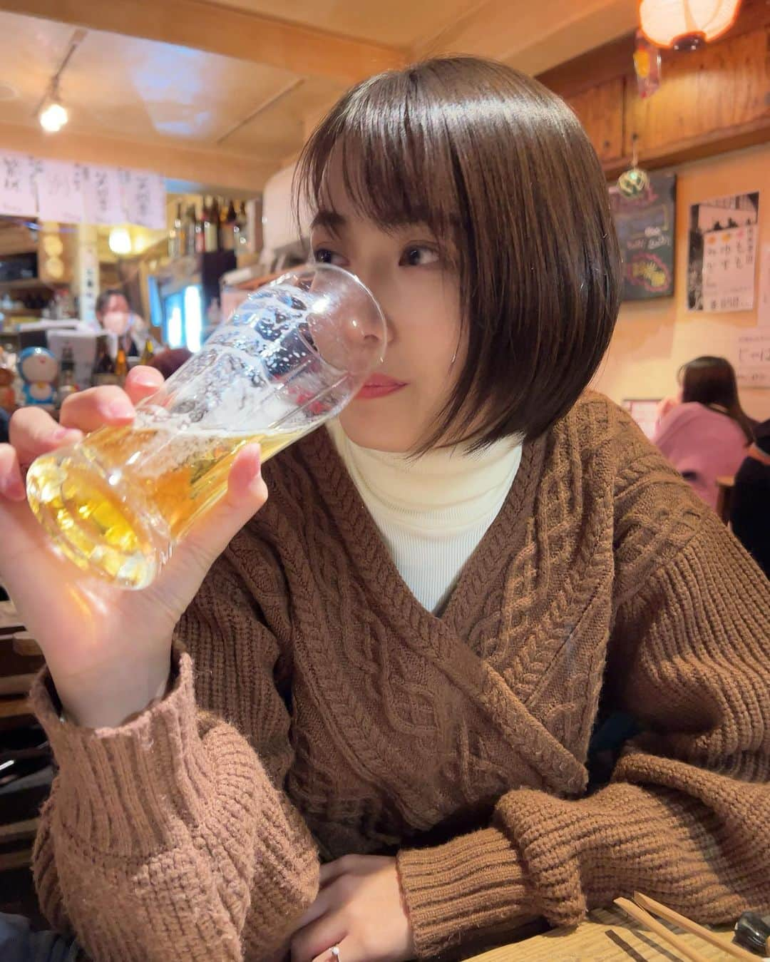 新谷あやかさんのインスタグラム写真 - (新谷あやかInstagram)「・  昨日はありがとございました🥰  人生で初めてのファンイベント、どきどきしとったけど、本当にみんなに会えて嬉しかった。✨  あったかくて、応援の声を直接聞けて、幸せな時間やったなぁ。  本当に来てくれてありがとうございました！！ 至らぬ点ばかりなイベントやったかもしれんけど、楽しかったって言ってもらえて、安心しました😂🙏  ・  これからもばりやわとんこつ🍜を多めに贔屓して応援宜しくお願いします🥰  (※3枚目は完全にいっちゃっとる写真)」1月22日 19時30分 - shinya.ayaka