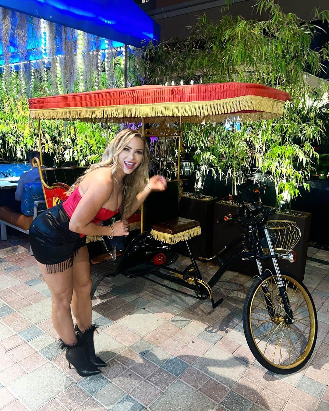Lauren Drain Kaganさんのインスタグラム写真 - (Lauren Drain KaganInstagram)「Had so much fun celebrating fitness this weekend! Don’t forget today is last day to sign up for my 6 week fitness challenge! www.laurendrain.com/challenge Get fit with me guys! Let’s get it! Meal and video tutorials on my fitness app Progress by Lauren Drain」1月23日 2時01分 - laurendrainfit