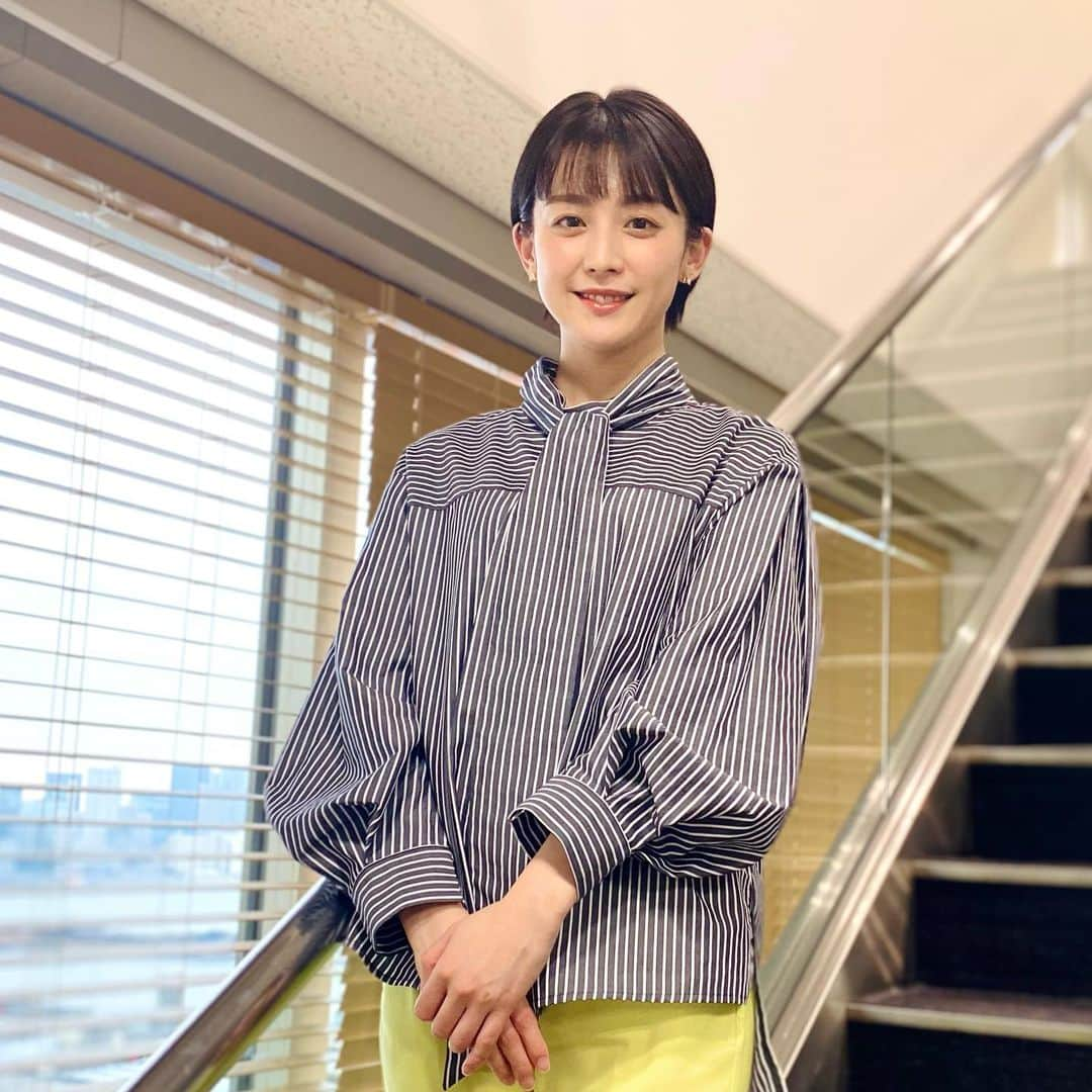 フジテレビ「プライムニュース イブニング」さんのインスタグラム写真 - (フジテレビ「プライムニュース イブニング」Instagram)「#イット ！は 15時45分スタートです   ●最強の #寒波 が列島に… #東京でも雪 ●街中を #ポニー が疾走あわや事故に ●#ＴＫＯ木本 ７億円投資トラブル真相は ●#行列ができる人気店 の看板メニューをしらべてみた！ 肉あんかけチャーハン＆ロールキャベツ＆海老かき揚丼   #榎並大二郎 @enami_daijiro #宮司愛海 @manami_miyaji   #木村拓也 @takuya.kimura0801   #梅津弥英子 @yaeko.umezu   #柳澤秀夫   #ガチャピン @gachapin_official #竹俣紅 @benitakemata_official   #山本賢太 @yamamoto_kenta.yamaken #フジテレビ #アナウンサー 公式HP：https://www.fujitv.co.jp/livenews_it/ FNNプライムオンライン：https://www.fnn.jp/」1月23日 15時34分 - livenews_it