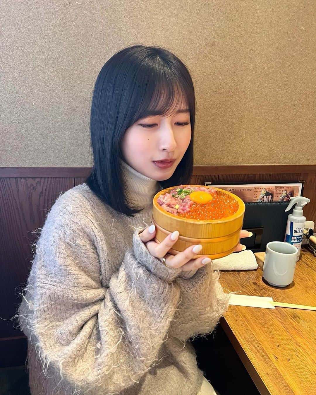 斉藤里奈さんのインスタグラム写真 - (斉藤里奈Instagram)「何口食べてもひとくち目の美味しさ😮‍💨🥹🤤」1月23日 18時35分 - rina_pyonpyon