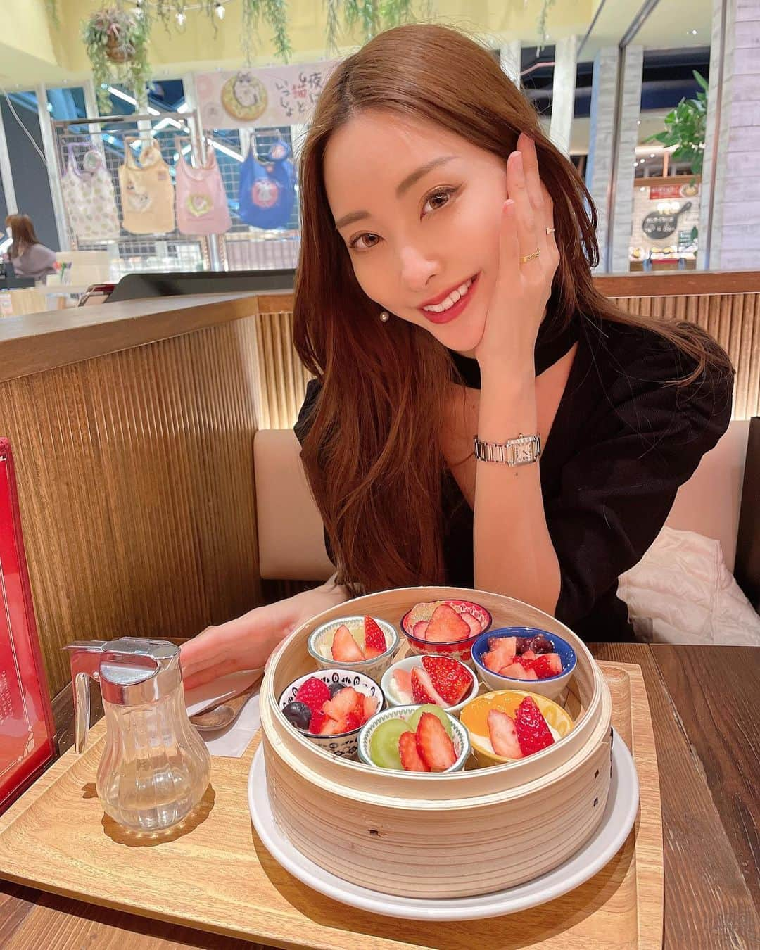 南真琴さんのインスタグラム写真 - (南真琴Instagram)「. . この前食べた大好きな豆花💓 台湾フード大好き！また遊び行きたい🇹🇼 . #model#gravure#racequeen#gridgirls #时装#自拍照片#粉我#팔로우환영#팔로우미#셀카그램#란제리#レースクイーン#portrait #shooting#モデル#ビジョビ#台湾グルメ#豆花」1月23日 19時03分 - makoto666_