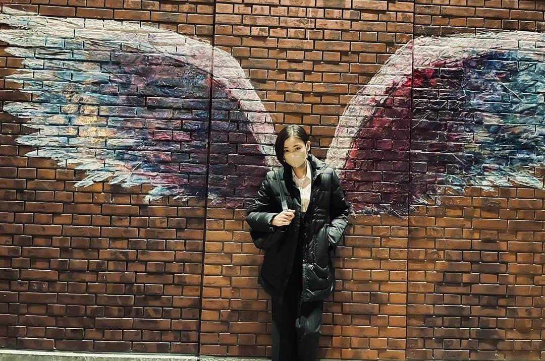 片山萌美さんのインスタグラム写真 - (片山萌美Instagram)「🚨  ドラマ 【機捜235×強行犯係樋口顕】  1月27日（金） 夜8時START！  今回ももちろん 樋口班 藤本由美として出演します☺︎✌︎  どうぞ よろしくお願い致します  #テレビ東京　 #機捜樋口　 #機捜235 #強行犯係樋口顕  #金曜8時のドラマ　 #moemikatayama」1月24日 19時16分 - moet_mi