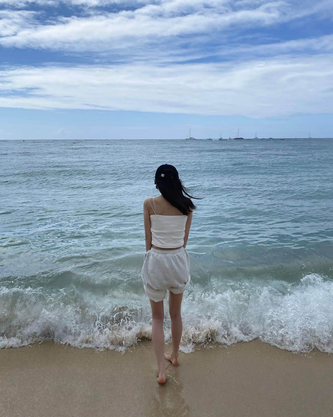 田島櫻子さんのインスタグラム写真 - (田島櫻子Instagram)「海の透明度が凄すぎて 感動しました‪🫶🏻」1月24日 20時21分 - sakurako219