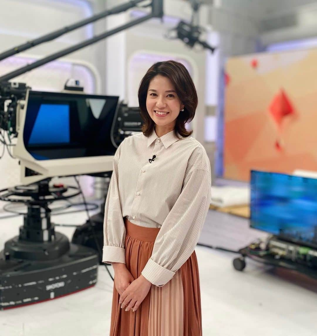 フジテレビ「プライムニュース イブニング」さんのインスタグラム写真 - (フジテレビ「プライムニュース イブニング」Instagram)「#イット ！ まもなくOAです   ●#ニトリ で深夜に窃盗… #警備員 逮捕 ●非常勤講師の女が #大麻 “所持” ●M＆M’S のキャラが消える？アメリカで「論争過熱」のウラ側 ●外国人が #日本の冬 にやりたいことは何？温泉＆餅つき 念願のスクランブル交差点＆４年間思い続けたカツ丼   #榎並大二郎 @enami_daijiro #宮司愛海 @manami_miyaji   #木村拓也 @takuya.kimura0801   #遠藤玲子 @reiko.endo_0429   #住田裕子   #ガチャピン @gachapin_official #竹俣紅 @benitakemata_official   #勝野健 @ ken.katsuno #フジテレビ #アナウンサー 公式HP：https://www.fujitv.co.jp/livenews_it/ FNNプライムオンライン：https://www.fnn.jp/」1月25日 15時34分 - livenews_it