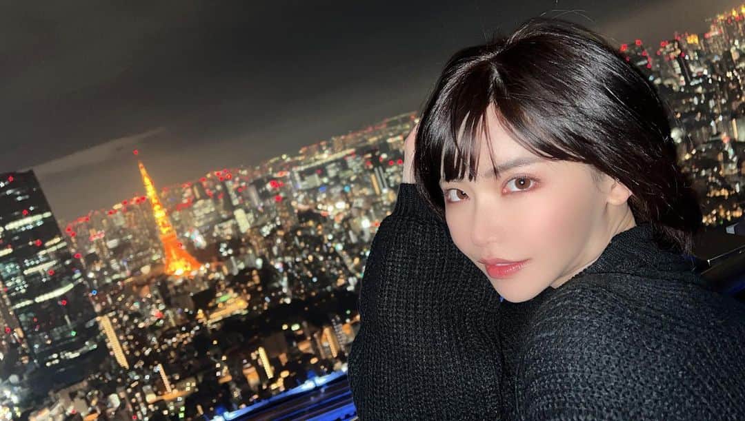 深田えいみさんのインスタグラム写真 - (深田えいみInstagram)「japanese towerです！🗼🇯🇵  #東京タワー」1月26日 17時50分 - eimi0318