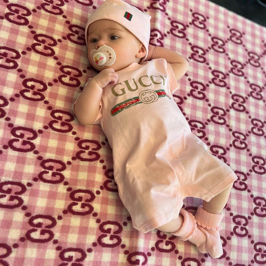 シャネル・ウエスト・コーストさんのインスタグラム写真 - (シャネル・ウエスト・コーストInstagram)「What’s Gucci? 💕 Fave 1-3? #ootd #babyfashion #babyinfluencer」1月28日 5時41分 - chanelwestcoast