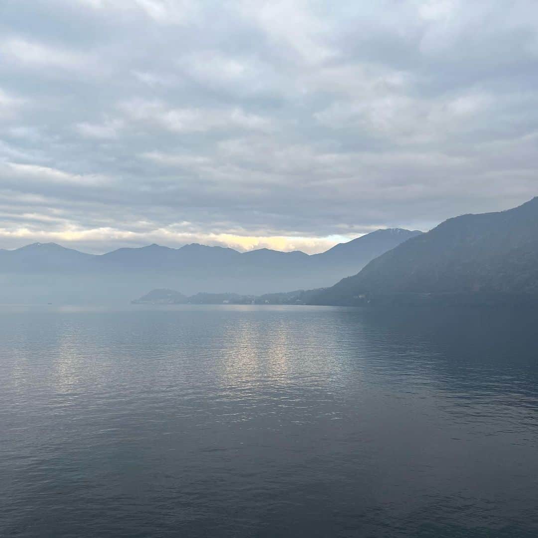 岩田剛典さんのインスタグラム写真 - (岩田剛典Instagram)「Ciao👋🏻🇮🇹  2/3 Another sky 解禁になりました✨  というわけで旅の写真を連投UPしていきます。。  お付き合いください🫶🏼  #アナザースカイ #イタリア #コモ湖 #🇮🇹」1月28日 12時30分 - takanori_iwata_official