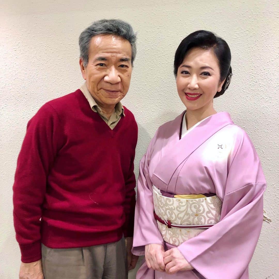 伍代夏子さんのインスタグラム写真 - (伍代夏子Instagram)「「演歌の花道」の収録をして来ました👍 ナレーションが… 沁みるんだよねぇ ...