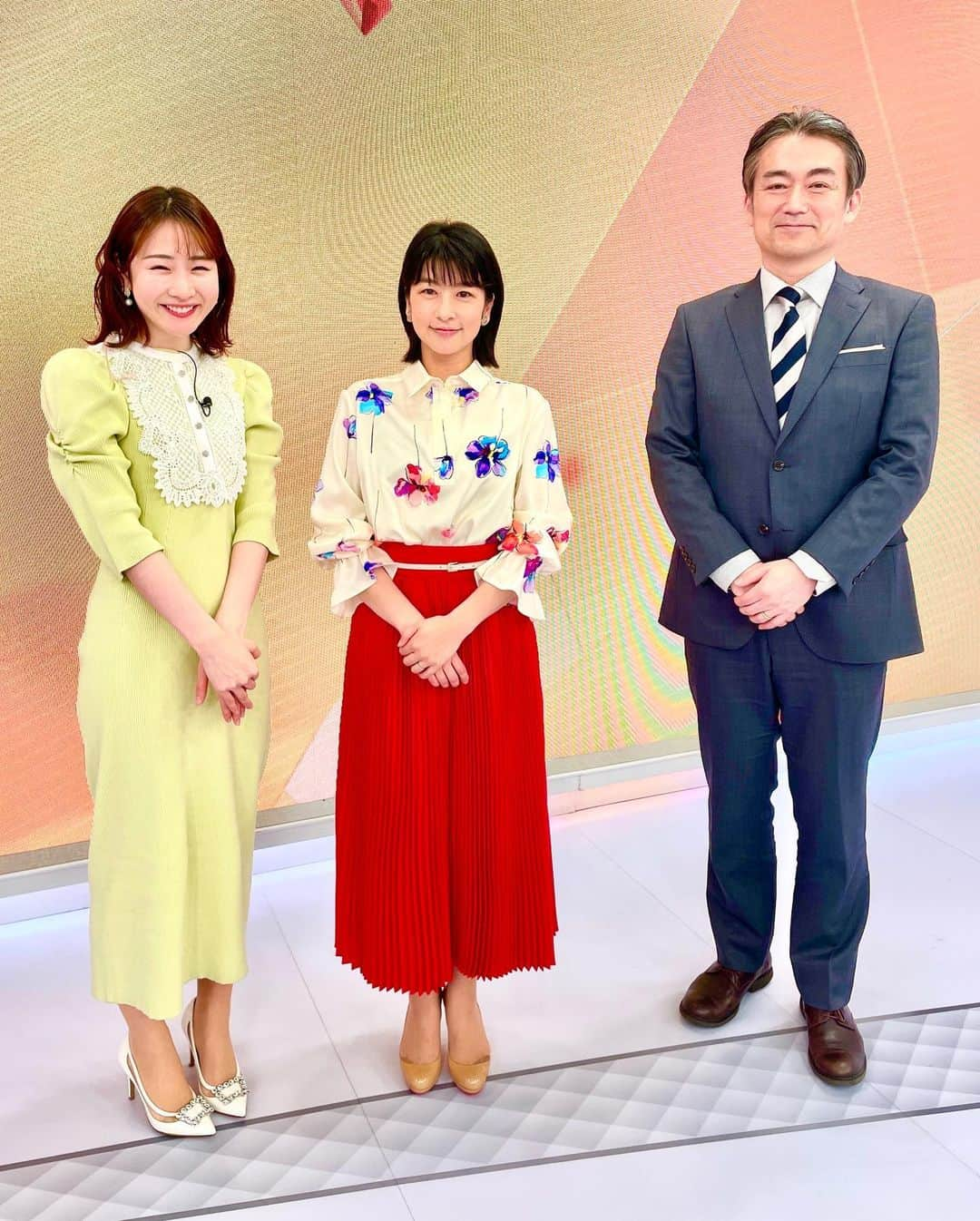 フジテレビ「プライムニュース イブニング」さんのインスタグラム写真 - (フジテレビ「プライムニュース イブニング」Instagram)「⁡ 厳しい寒さはまだまだ続きます。 一部の日本海側では警報級の大雪も。 引き続きご注意ください。 ⁡ 今週はお休みの小室アナに代わり、 スポーツコーナーは 岸本理沙アナが担当します。 ⁡ あすもよろしくお願いします！ ⁡ #生野陽子 @yoko_shono #奥寺健 @fujitv_announcer #杉原千尋 @chihiro.sugihara #岸本理沙 @fujitv_announcer #フジテレビ #アナウンサー #ニュース」1月28日 19時16分 - livenews_it