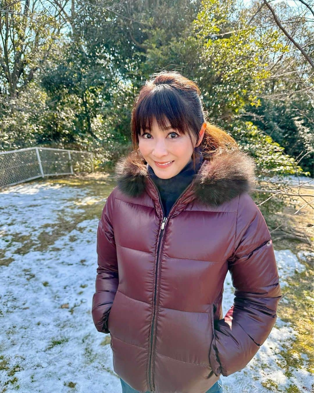 山田佳子さんのインスタグラム写真 - (山田佳子Instagram)「先日の寒波で降った雪がまだ溶けてない…☃️ まだまだ寒さが続きますね😂 ⁡ #寒波  #雪❄️  #まだ残ってる  #冷たい風 #だけど #凛として #気持ちよい #冬のお散歩 #1月」1月29日 20時10分 - yoshiko117