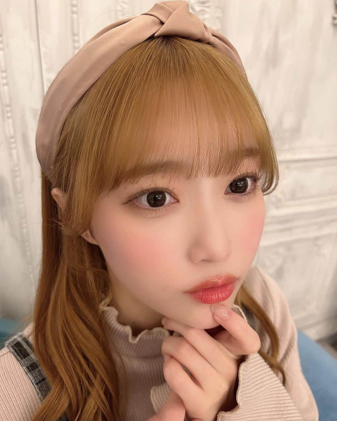 岸みゆさんのインスタグラム写真 - (岸みゆInstagram)「画面に近づいた人手上げて💓」1月29日 22時30分 - miyu_kishi0213