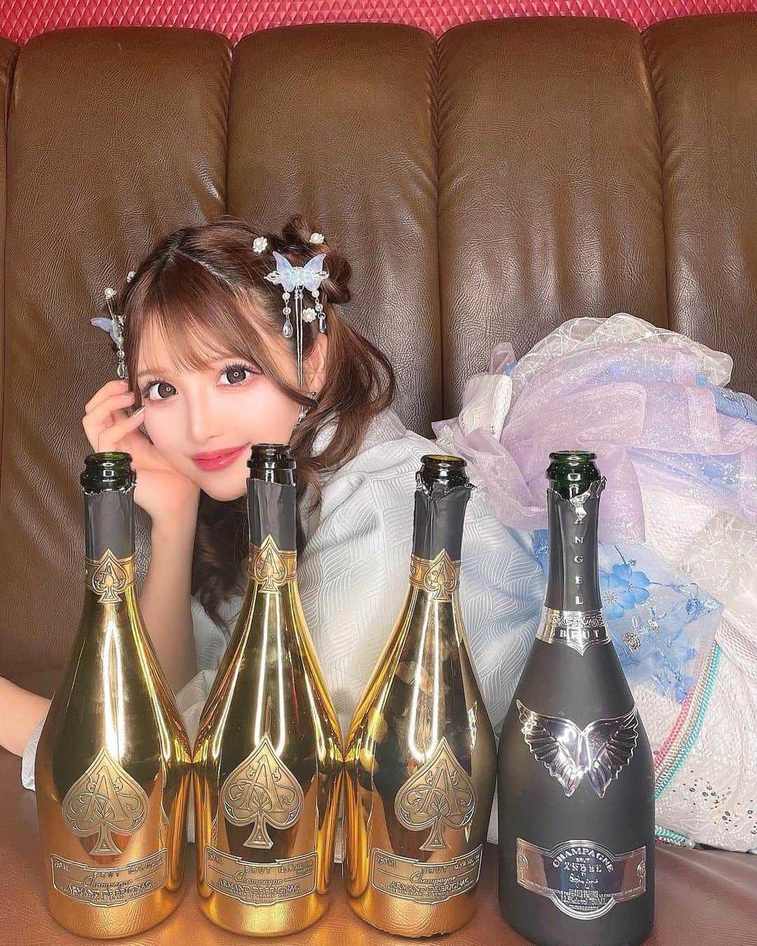 桜咲乃愛さんのインスタグラム写真 - (桜咲乃愛Instagram)「いつもありがと💓🍾🥂✨  #なうざんまいイベント#着物#着物女子 #アルマンド#エンジェルシャンパン#歌舞伎町#歌舞伎町キャバ嬢 #桜咲乃愛」1月30日 15時32分 - noasama1101