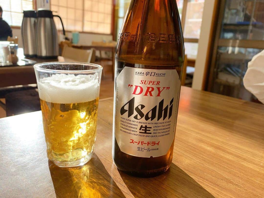 大盛真歩さんのインスタグラム写真 - (大盛真歩Instagram)「🍺  ビールが1番すき 最高の島旅でした   #島へ  #島  #旅  #エッセイ  #ビール  #マグロ  #マグロ丼  #城ヶ島  #instagood  #instadaily  #photo  #island」1月31日 23時20分 - maho_usagi