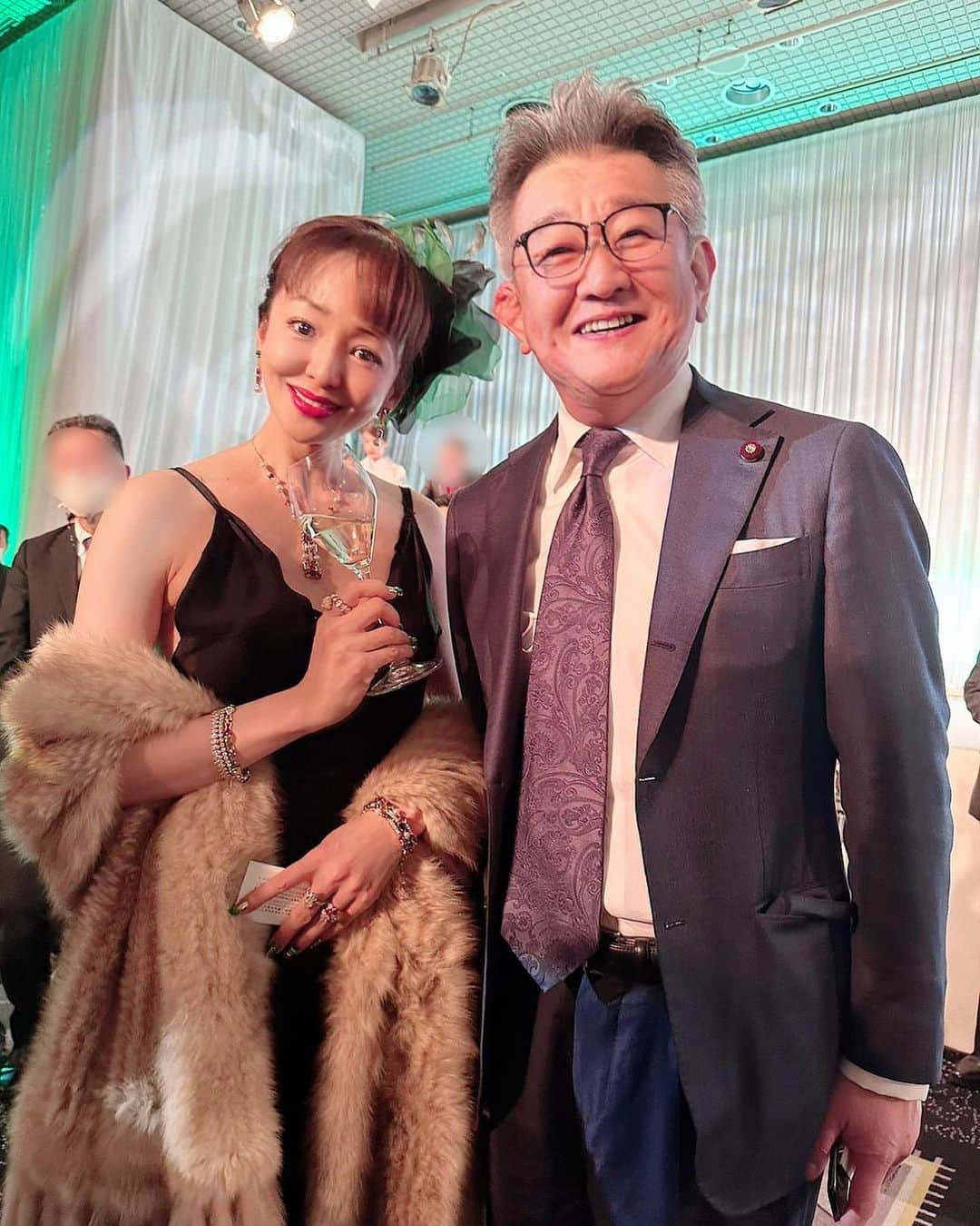 神田うのさんのインスタグラム写真 - (神田うのInstagram)「断髪式の後は、着物からドレスに着替えて宮城野部屋親方💕の襲名披露 ...