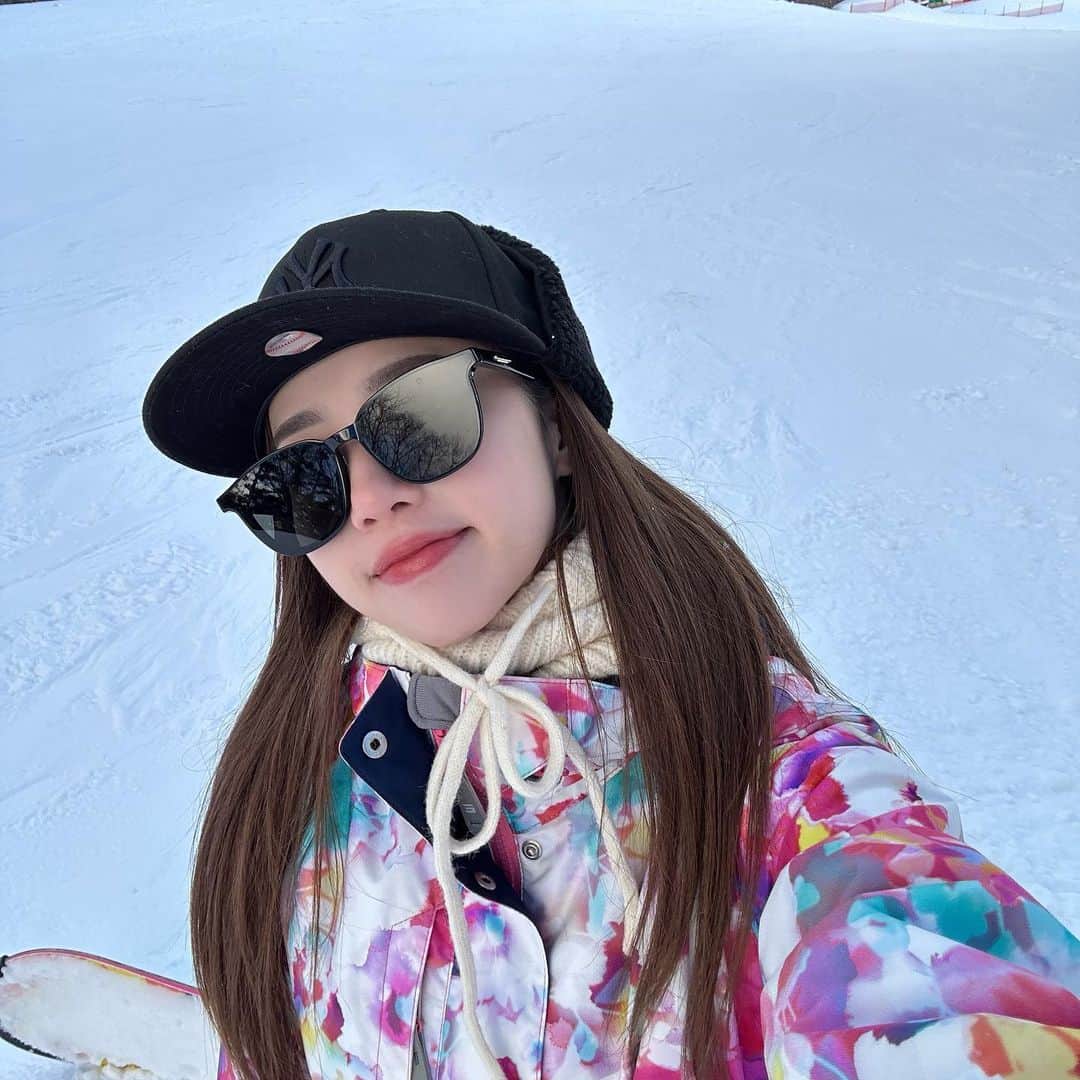 中町綾さんのインスタグラム写真 - (中町綾Instagram)「雪〜⛄️ 2年振りにスノボーした🏂❄️」2月1日 17時41分 - ayanakamachi