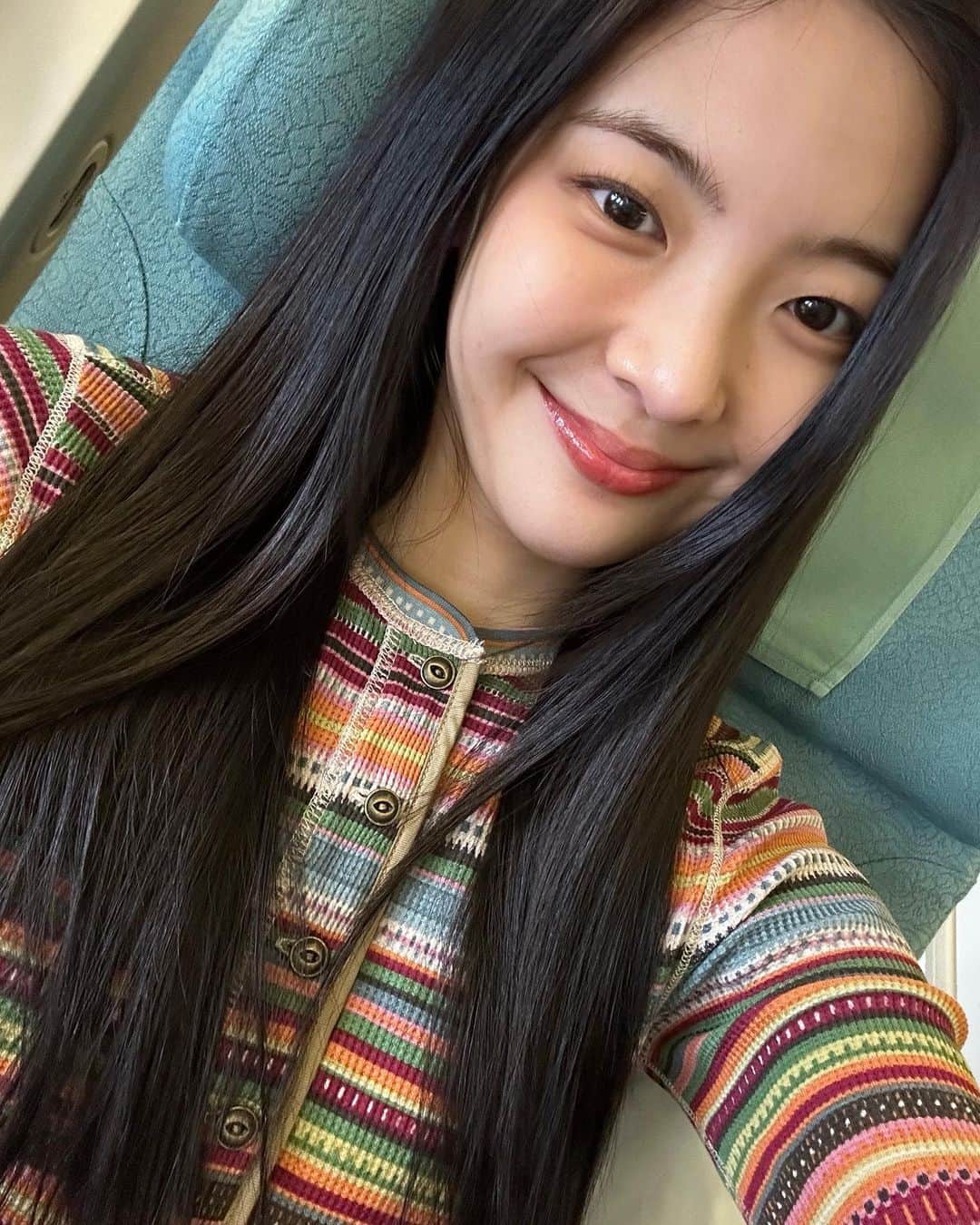 ITZYさんのインスタグラム写真 - (ITZYInstagram)「Airport selfies ✈️📷」2月2日 14時03分 - itzy.all.in.us