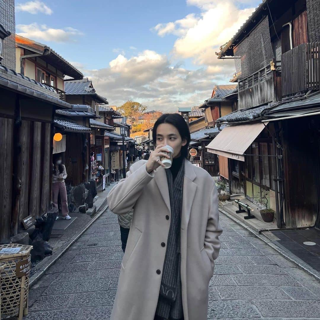 ジョンハンさんのインスタグラム写真 - (ジョンハンInstagram)「☕️」2月2日 17時57分 - jeonghaniyoo_n