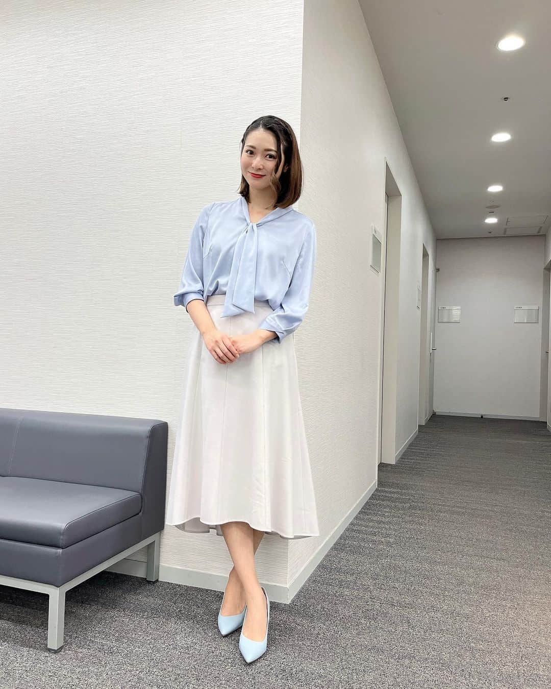 住田紗里さんのインスタグラム写真 - (住田紗里Instagram)「今日と昨日のグッド！モーニングの衣装です☀️ 木曜日と月曜日は5時台のスポーツの影読みも担当します！  1,2枚目 トップス・スカート UNTITLED (@untitled_official.jp)  3枚目 トップス・スカート UNTITLED (@untitled_official.jp)  #グッドモーニング#衣装#untitled#テレビ朝日#テレ朝#テレビ朝日アナウンサー#アナウンサー#住田紗里」2月2日 18時57分 - sarisumita_ex