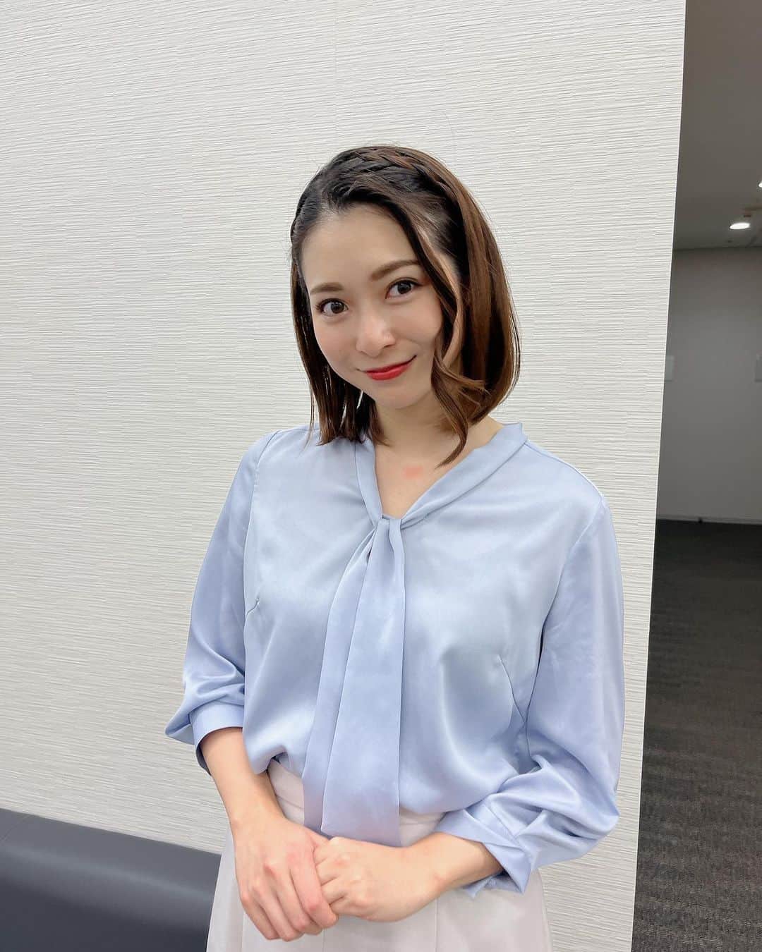 住田紗里さんのインスタグラム写真 - (住田紗里Instagram)「今日と昨日のグッド！モーニングの衣装です☀️ 木曜日と月曜日は5時台のスポーツの影読みも担当します！  1,2枚目 トップス・スカート UNTITLED (@untitled_official.jp)  3枚目 トップス・スカート UNTITLED (@untitled_official.jp)  #グッドモーニング#衣装#untitled#テレビ朝日#テレ朝#テレビ朝日アナウンサー#アナウンサー#住田紗里」2月2日 18時57分 - sarisumita_ex