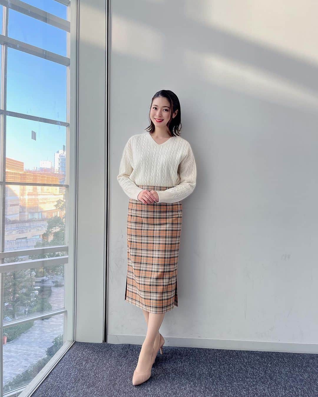 住田紗里さんのインスタグラム写真 - (住田紗里Instagram)「今日と昨日のグッド！モーニングの衣装です☀️ 木曜日と月曜日は5時台のスポーツの影読みも担当します！  1,2枚目 トップス・スカート UNTITLED (@untitled_official.jp)  3枚目 トップス・スカート UNTITLED (@untitled_official.jp)  #グッドモーニング#衣装#untitled#テレビ朝日#テレ朝#テレビ朝日アナウンサー#アナウンサー#住田紗里」2月2日 18時57分 - sarisumita_ex