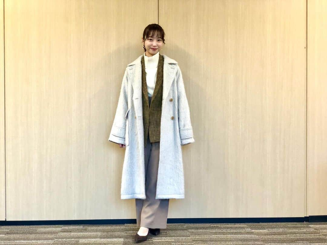 フジテレビ「めざましテレビ」さんのインスタグラム写真 - (フジテレビ「めざましテレビ」Instagram)「ファッション雑誌CanCamとコラボした お天気コーナー「きょう何着て行く？」 林佑香の毎日のコーデを紹介♪   ２月２日（木）  【今日のコーデ】 ・コート→ @murua_official 　1万8590円  ・ジャケット→ @pierrot_shop 　5990円 ・ニット→ @gap_jp 　6990円 ・パンツ→ @mystrada_official 　2万900円 ・靴→ @kanematsu_official 2万900円 ・イヤリング→ @phoebe_official 3960円     【ポイント】 今っぽいツイード素材で仕立てたジャケットをコートの下に重ね着😍👍  ワイドパンツでハンサムに振ると、お仕事にマッチする洗練された装いに⭐️  白×ベージュのクリーンな配色も きちんと感を高めるのにひと役😆❣️      #めざましテレビ #きょう何着て行く？ #林佑香 #今日のコーデ #コーデ #CanCam #今日のファッション#ootd #きょう何着て行く？は月〜金朝6時22分ごろ放送📺  #ゆかちゃん #きれいめコーデ #きれいめカジュアル #大人コーデ #冬コーデ #オフィスカジュアル #上品コーデ #アナウンサー衣装」2月2日 19時05分 - mezamashi.tv