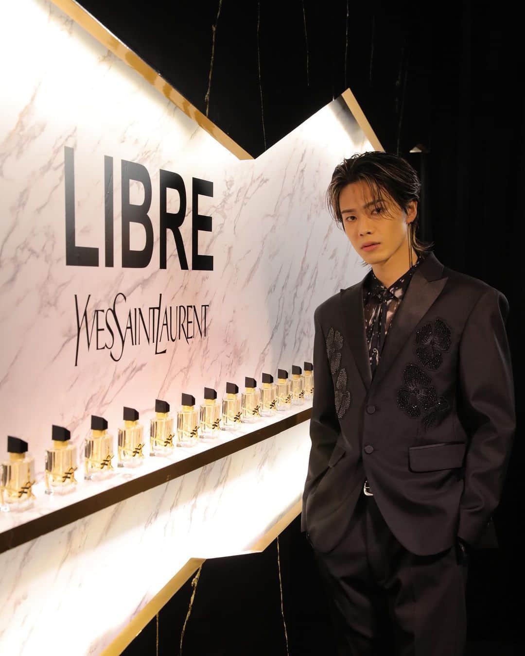 やまとさんのインスタグラム写真 - (やまとInstagram)「YSL BEAUTY LIBRE SPECIAL EVENT “I AM LIBRE”  久しぶりに華やかなパーティーに参加できてとても楽しかったです  @yslbeauty　 #YSLリブレ #YSLリブレイベント  Suit: @dsquared2  Accessories: @hpfrance_official」2月2日 22時41分 - com.yamato