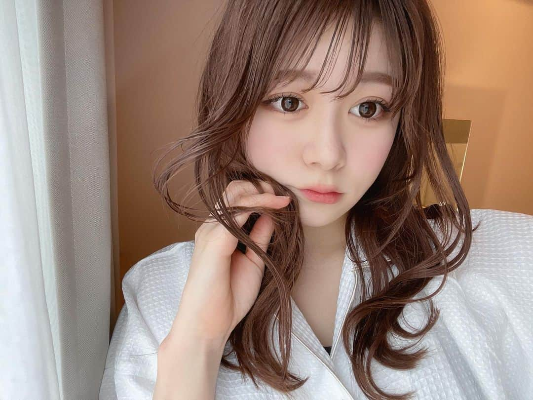 熊谷真里（まりくま）さんのインスタグラム写真 - (熊谷真里（まりくま）Instagram)「⁡ ⁡ 今日の朝の私。👶🏻❕‪🔆‬ ⁡ ⁡ ⁡ ⁡ ⁡ ⁡ ⁡ ⁡ ⁡ いつもいいね＆コメントありがとうございます🧸🎀 ⁡ ⁡ ⁡ ⁡ #まりくま #まりくま進化計画 #Popteen #POP #ミディアムヘア #ミディアムヘアアレンジ #ウェーブ巻き #パジャマ #シースルー前髪 #instadaily」2月3日 20時40分 - maritsupe0208