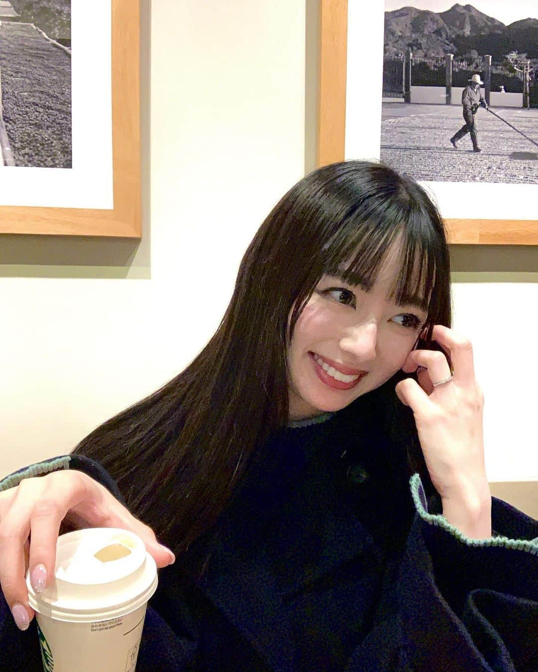 川村まりさんのインスタグラム写真 - (川村まりInstagram)「ここ最近ストレートにハマってる。 横毛をどうしたらいいか分かんなくて常に迷子… 行ってみたかったピザを食べた日🍕  #神戸グルメ#神戸ランチ #神戸ディナー #神戸ピザ#元町グルメ #元町ディナー #三宮グルメ #三宮ディナー #黒髪#黒髪ストレート#黒髪ストレートロング」2月3日 22時16分 - marimari725