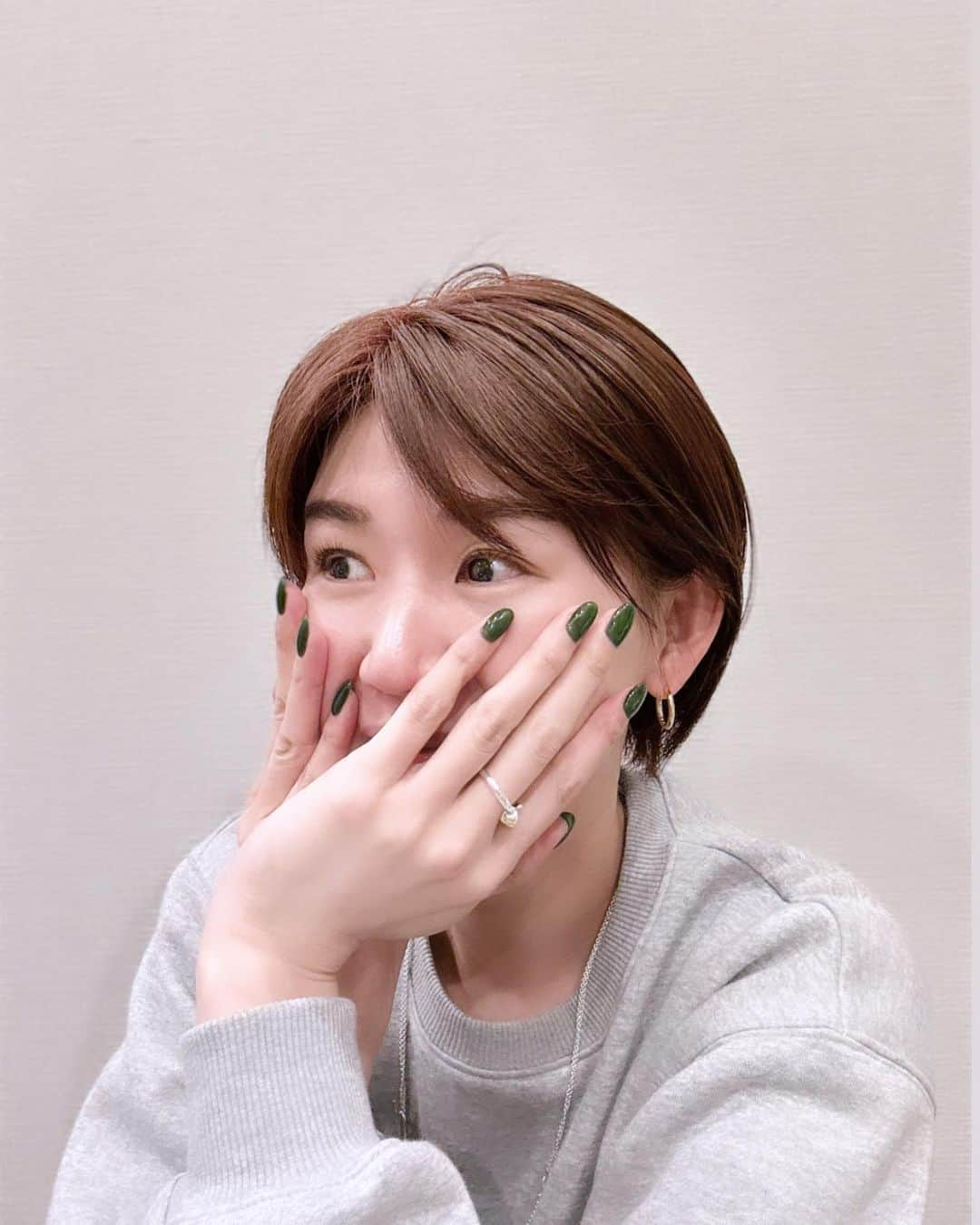 栗原恵さんのインスタグラム写真 - (栗原恵Instagram)「. New nail🥝🦖💚 @namonamo.private.nailsalon」2月4日 22時44分 - megumi_kurihara_official