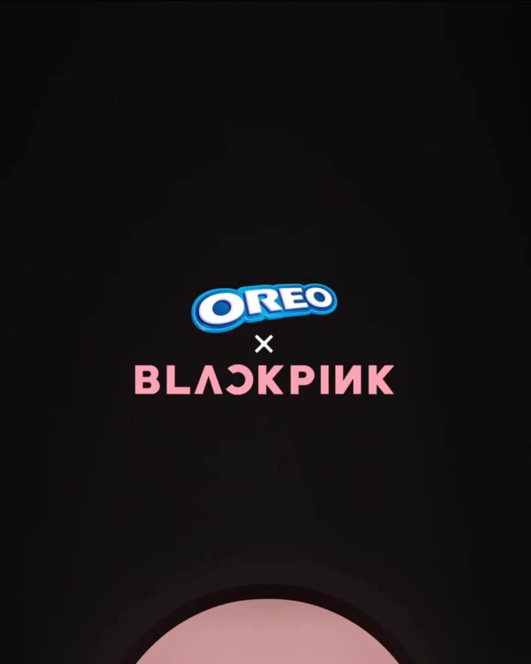 リサさんのインスタグラム写真 - (リサInstagram)「@blackpinkofficial X  @oreo_indonesia 🖤💖🫶🏻 #OREOBLACKPINK」2月5日 13時41分 - lalalalisa_m