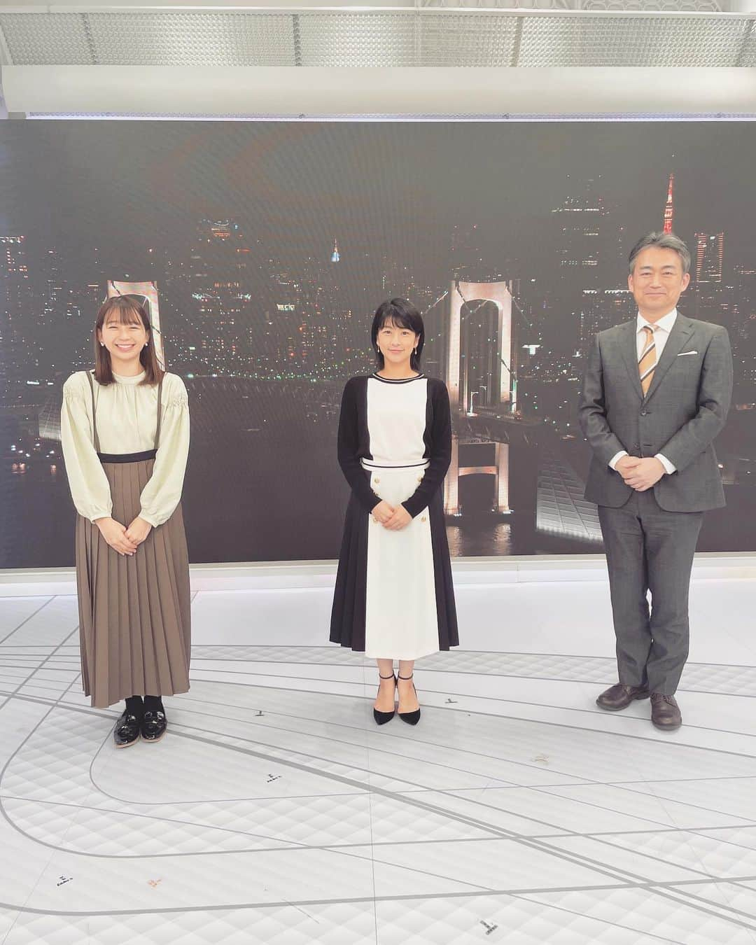 フジテレビ「プライムニュース イブニング」さんのインスタグラム写真 - (フジテレビ「プライムニュース イブニング」Instagram)「もう東京などでは桜の開花予想が！ 東京都心や横浜では3月26日などと、去年よりは遅いものの、ほぼ例年並みとなるようです。  春が待ち遠しいですね。  きょうもご覧いただきありがとうございました。  #生野陽子 @yoko_shono #奥寺健 @fujitv_announcer #杉原千尋 @chihiro.sugihara #小室瑛莉子 @fujitv_announcer #フジテレビ #アナウンサー #ニュース」2月5日 18時19分 - livenews_it