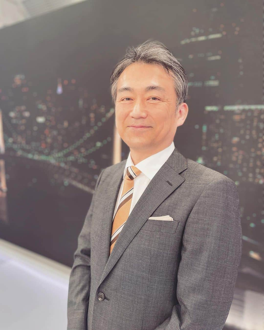 フジテレビ「プライムニュース イブニング」さんのインスタグラム写真 - (フジテレビ「プライムニュース イブニング」Instagram)「もう東京などでは桜の開花予想が！ 東京都心や横浜では3月26日などと、去年よりは遅いものの、ほぼ例年並みとなるようです。  春が待ち遠しいですね。  きょうもご覧いただきありがとうございました。  #生野陽子 @yoko_shono #奥寺健 @fujitv_announcer #杉原千尋 @chihiro.sugihara #小室瑛莉子 @fujitv_announcer #フジテレビ #アナウンサー #ニュース」2月5日 18時19分 - livenews_it