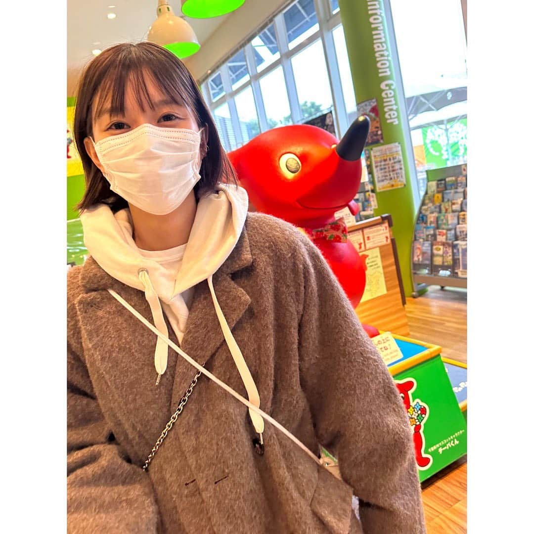 芳根京子さんのインスタグラム写真 - (芳根京子Instagram)「木更津の三井アウトレットパークにお買い物行ったからチーバくんと写真撮った✌️」2月6日 10時20分 - yoshinekyoko