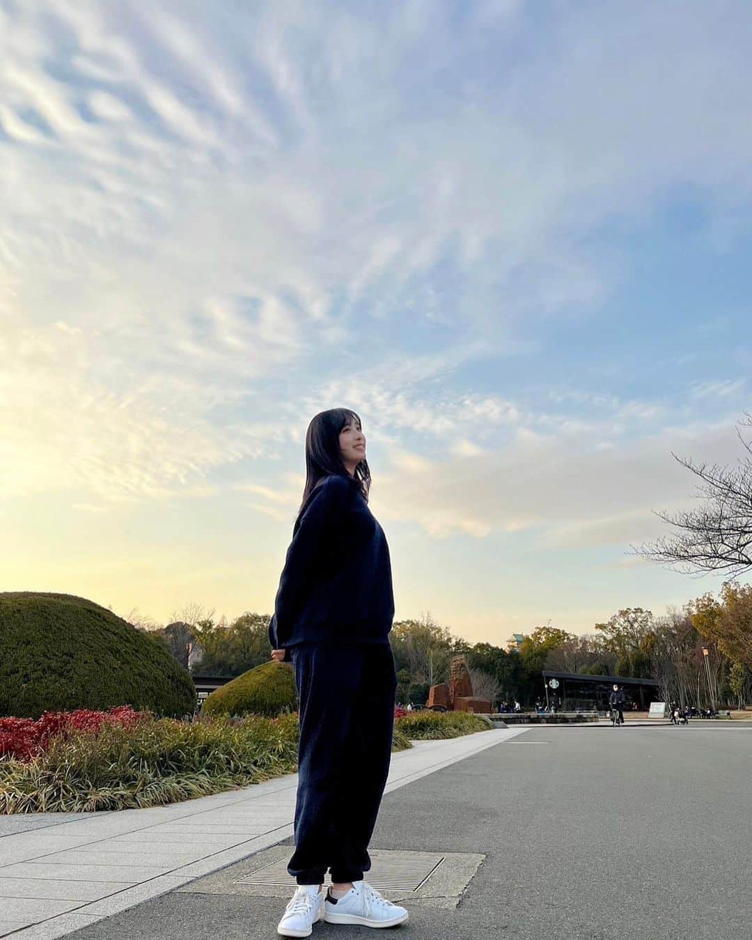 小栗有以さんのインスタグラム写真 - (小栗有以Instagram)「夕方の空気と 夕方の空がいちばん好き~🌇✌🏻」2月6日 20時31分 - yuioguri_1226