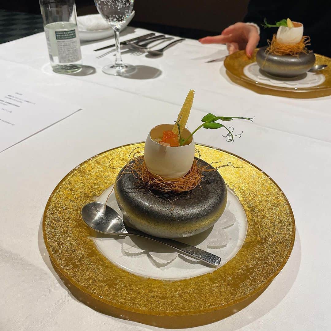 airiさんのインスタグラム写真 - (airiInstagram)「． 紹介してもらった京都の創作フレンチ🍽 全部おいしいし個室の雰囲気最高だった🫶🏻  愛しのりかちゃん誕生日おめでとう🫶🏻💘 すくすく育っておくれ🥹  #京都グルメ#京都ディナー#京都旅行#京都観光」2月7日 18時26分 - air129r