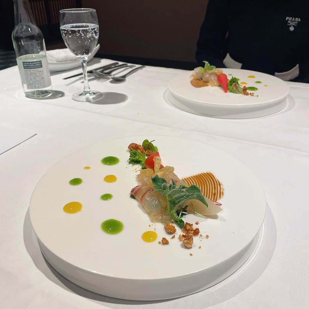 airiさんのインスタグラム写真 - (airiInstagram)「． 紹介してもらった京都の創作フレンチ🍽 全部おいしいし個室の雰囲気最高だった🫶🏻  愛しのりかちゃん誕生日おめでとう🫶🏻💘 すくすく育っておくれ🥹  #京都グルメ#京都ディナー#京都旅行#京都観光」2月7日 18時26分 - air129r