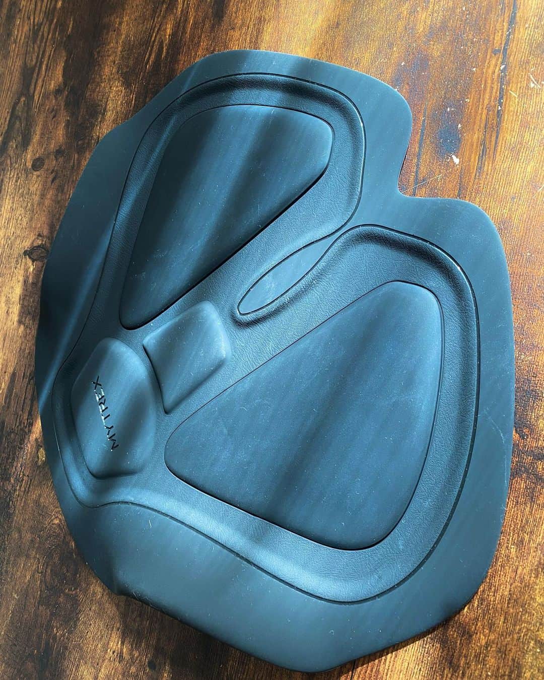 中野優香さんのインスタグラム写真 - (中野優香Instagram)「最近お風呂でもお尻ケア🛀🍑  AQUA LIFTは入浴中に座ってお尻や脚を鍛えられるアイテム✨  お風呂タイムにAQUA LIFTの上に座ってると普通に湯船に浸かるより汗もかくし、上がった後もずっとポカポカ🔥  代謝上げまくって減量しやすい体にするぞ🔥  #mytrex#aqualift#ヒップアップ#美尻トレーニング#pr#美尻#脚トレ#筋トレ女子#トレーニング女子#ボディメイク女子#ボディメイク」2月7日 21時27分 - yuuka._.nakano
