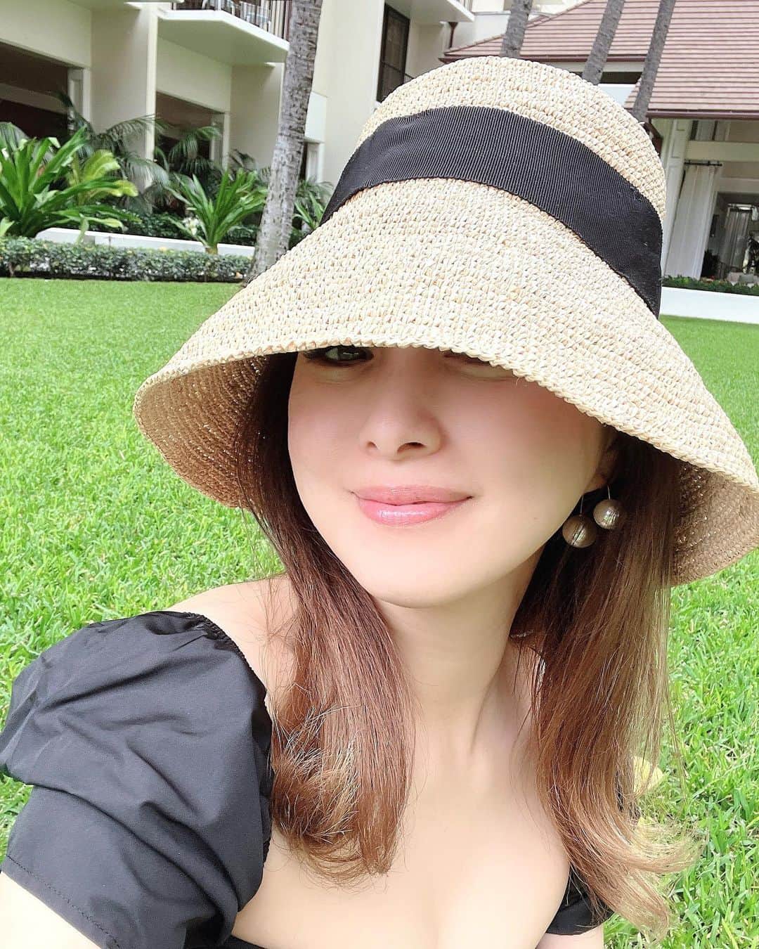 渡辺美奈代さんのインスタグラム写真 - (渡辺美奈代Instagram)「Hawaiiに持ってきた帽子  #帽子 #Hawaii #つばの広い帽子  #晴れ女 #暑い」2月8日 18時40分 - watanabe_minayo