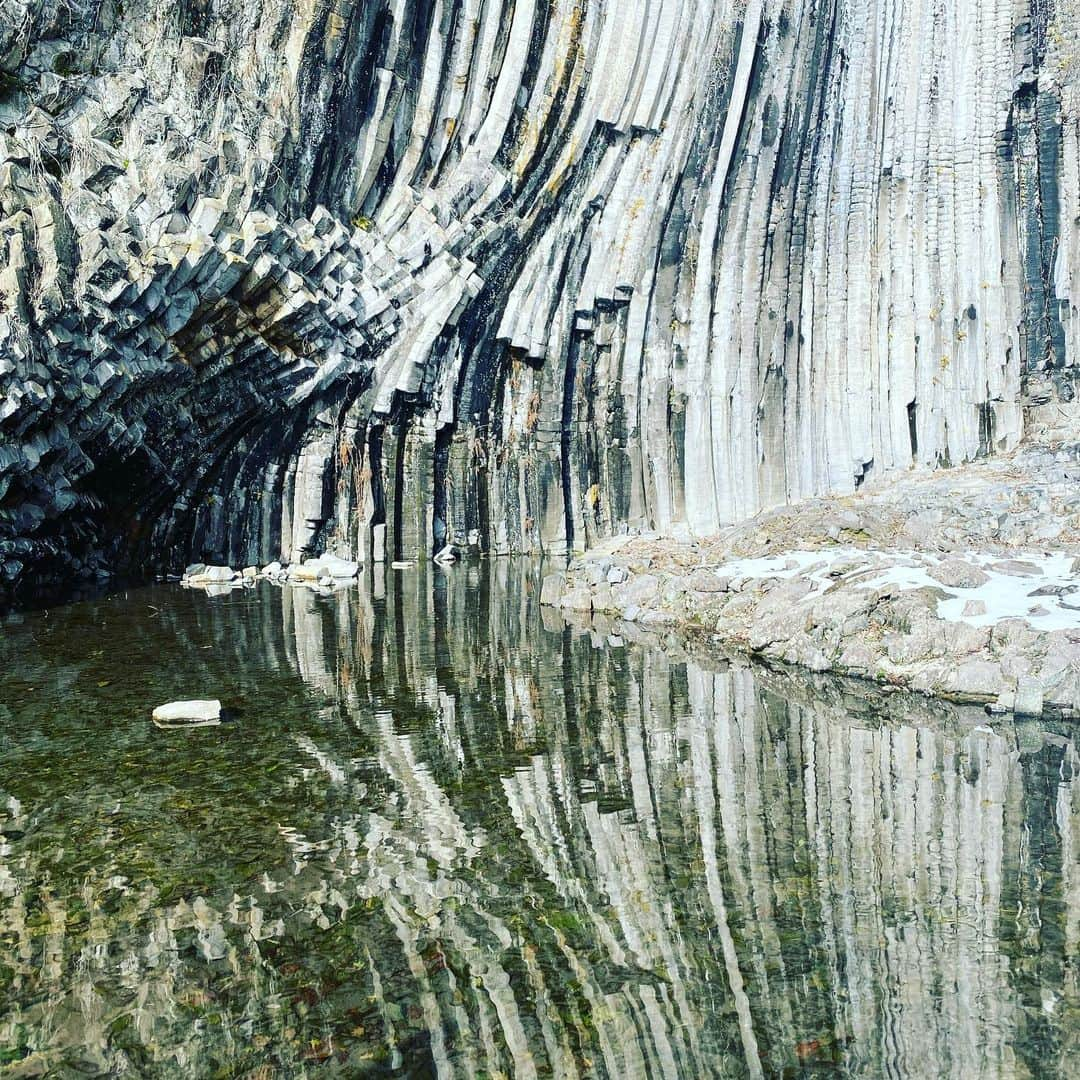 板谷由夏 さんのインスタグラム写真 - (板谷由夏 Instagram)「城崎温泉にお邪魔しました。 大好きな城崎。再訪できて嬉しい。 人はいいし、ご飯美味しいし、温泉最高だし。 様々な友人たちが何気に城崎に絡んでるのが、またいい。 お仕事でしたが、充電完了！ ありがとうございました😊」2月8日 21時33分 - yukaitaya