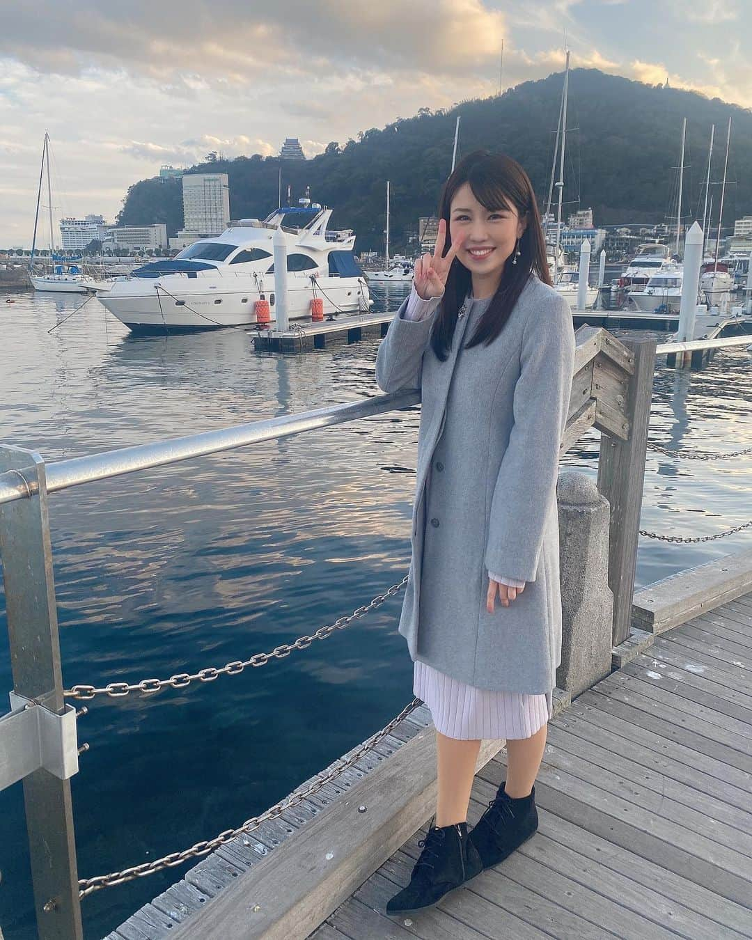 道岡桃子さんのインスタグラム写真 - (道岡桃子Instagram)「おしのび…  小旅行  熱海編　  ❤️❤️❤️  正解の方が多かったですね！  #旅行  #熱海  #熱海グルメ  #熱海旅行  #熱海サンビーチ  #熱海城  #熱海温泉  #商店街  #船  #観光  #温泉  #温泉旅行  #お寿司」2月9日 10時10分 - momoko_ana