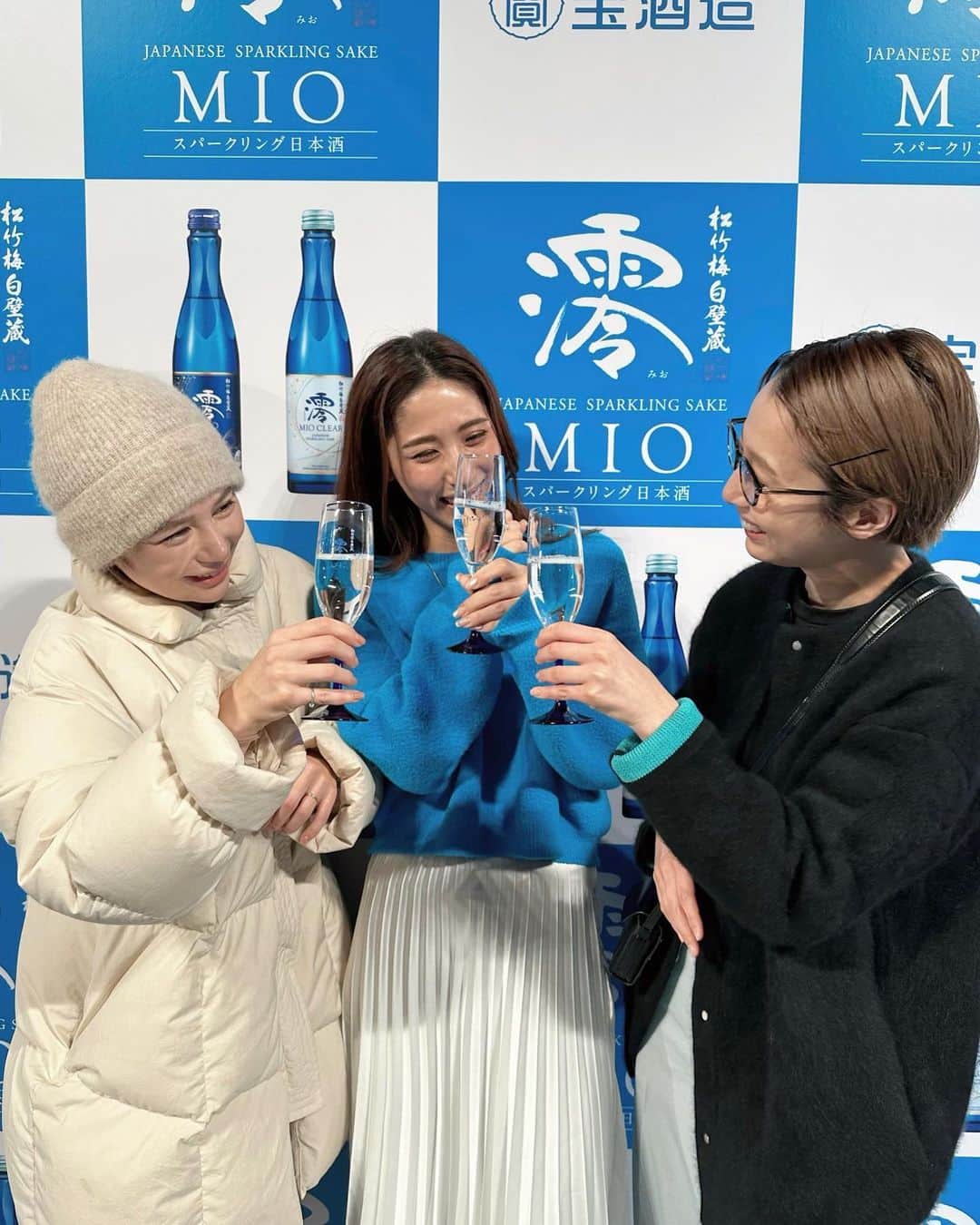 山田千尋さんのインスタグラム写真 - (山田千尋Instagram)「. スパークリング日本酒「澪」がリニューアル、 さらに新しく3月14日には「澪CLEAR」が登場するということで 先日、新作発表会へ行ってきました🥂✨  「澪CLEAR」は今まで以上にすっきりとした味わいで 甘すぎないお味が特徴的でした✨ チョコレートとの相性も抜群で、 海外でも澪が流行っているんだって🤍  チョコレート×澪なんて、わたしにとっても 最高のコラボ🤍 (なぜなら私は日本酒は本気で澪しか飲めないリアルな澪ファン☺️) アルコール度数も低く、とにかくフルーティーなので お酒の味に慣れていない私でも気軽に飲めるお味がお気に入り🤍  #澪#mio#宝酒造#清酒#日本酒#sparkling」2月9日 21時12分 - chihiro_511