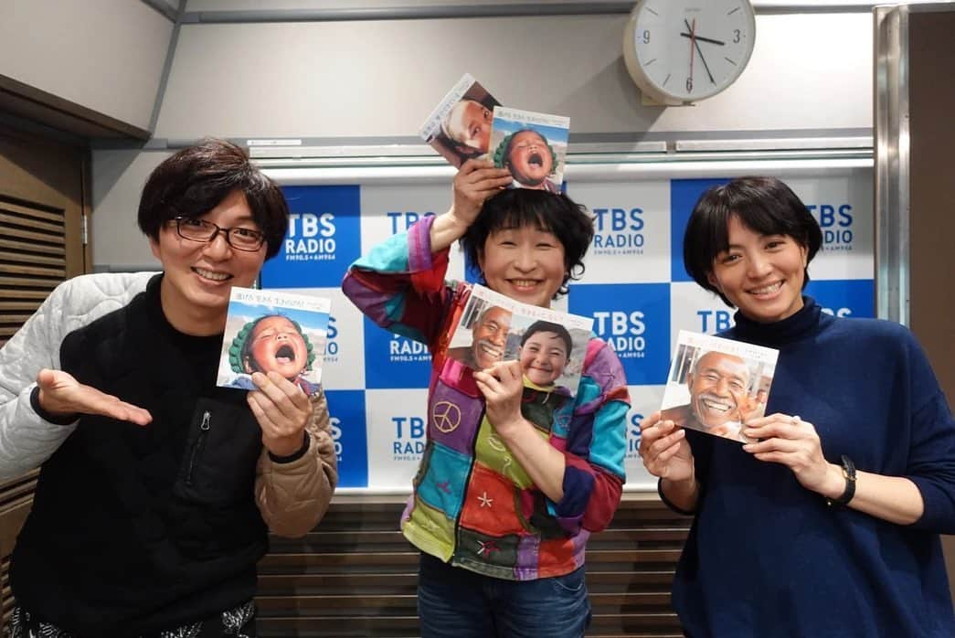 TBSラジオ「たまむすび」さんのインスタグラム写真 - (TBSラジオ「たまむすび」Instagram)「＼木曜のハイライト／  提案です！最近の滑り台。 3つのコースがあるバナナ形は、 股を打つから危ないので、 ぜひぜひ稲株の形にするべきだ！ もしくは流れ星の形にするべきだ！ いやいや、仏様の掌にするべきだ！ この提案がまず、股を打ってます！  #tama954 #たまむすび #赤江珠緒 #土屋礼央 #たかのてるこ #生きるってなに #おもしろい大人 #Twitterのフォローもよろしくです」2月9日 23時47分 - tamamusubi905954