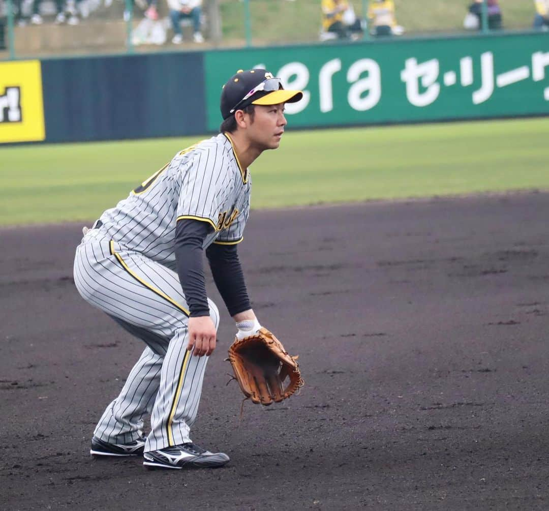 阪神タイガースさんのインスタグラム写真 - (阪神タイガースInstagram)「2月11日、宜野座球場での1軍・ファーム合同紅白戦2試合目の様子です！ #中川勇斗 選手 #遠藤成 選手 #石井大智 選手 #川原陸 選手 #佐藤蓮 選手 #山本泰寛 選手 #北條史也 選手 #戸井零士 選手 #森下翔太 選手 #髙寺望夢 選手 #中野拓夢 選手 #阪神タイガース  #宜野座キャンプ #具志川キャンプ  #ARE ★キャンプ中継は#虎テレ で！」2月11日 17時28分 - hanshintigers_official