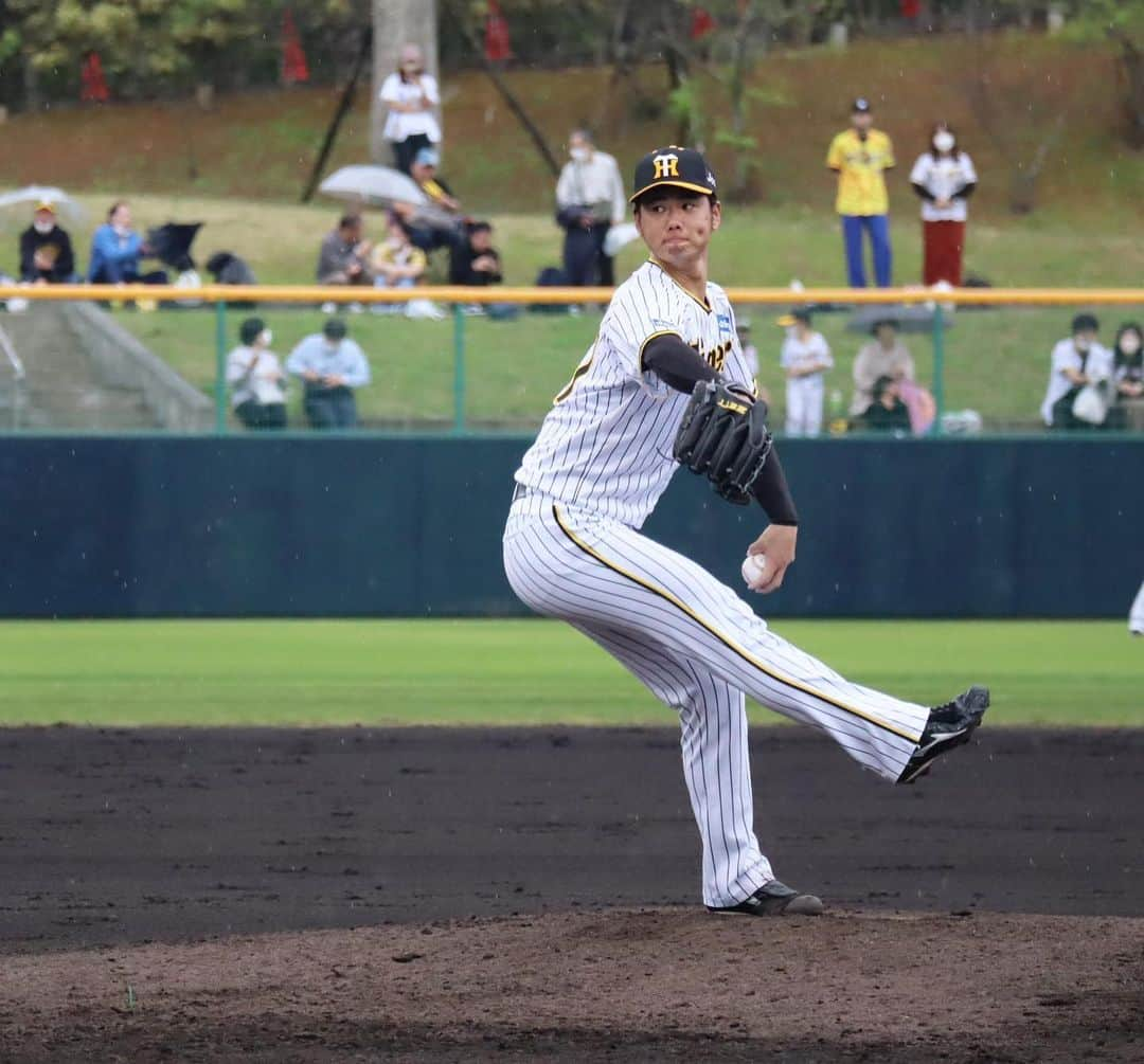 阪神タイガースさんのインスタグラム写真 - (阪神タイガースInstagram)「2月11日、宜野座球場での1軍・ファーム合同紅白戦2試合目の様子です！ #中川勇斗 選手 #遠藤成 選手 #石井大智 選手 #川原陸 選手 #佐藤蓮 選手 #山本泰寛 選手 #北條史也 選手 #戸井零士 選手 #森下翔太 選手 #髙寺望夢 選手 #中野拓夢 選手 #阪神タイガース  #宜野座キャンプ #具志川キャンプ  #ARE ★キャンプ中継は#虎テレ で！」2月11日 17時28分 - hanshintigers_official