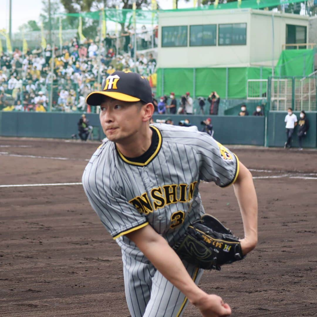 阪神タイガースさんのインスタグラム写真 - (阪神タイガースInstagram)「2月11日、宜野座村野球場での春季キャンプの様子・投手編です！ #ジェレミービーズリー 選手 #馬場皐輔 選手  #二保旭 選手 #岩崎優 選手 #西勇輝 選手 #島本浩也 選手 #石井大智 選手 #才木浩人 選手 #西純矢 選手 #伊藤将司 選手 #岩貞祐太 選手 #阪神タイガース #宜野座キャンプ #宜野座村 #ARE ★キャンプ中継は#虎テレ で！」2月11日 18時02分 - hanshintigers_official