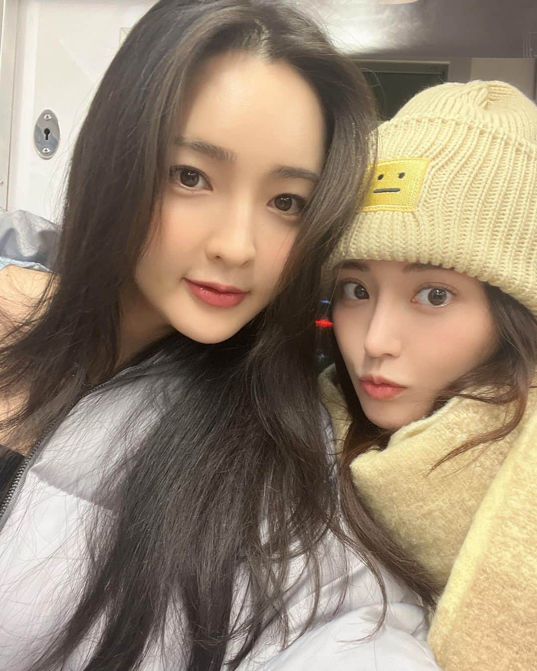 佐藤かよさんのインスタグラム写真 - (佐藤かよInstagram)「. 🐈...💛💛💛 . @asyakodayo  あさこにゃんこと電車デート(1区間 . #銀座線」2月12日 21時12分 - satokayo1226