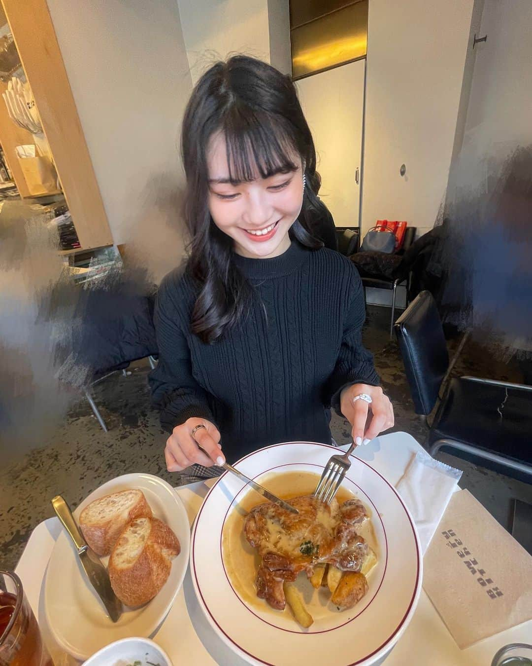 関谷瑠紀さんのインスタグラム写真 - (関谷瑠紀Instagram)「bowery kitchen🍖 ⁡ ✽グリルチキンゴルゴンゾーラ ⁡ ずっと行きたかったお店〜！ おいしすぎてぺろっと食べちゃった☺︎ ケーキもあるんだけど、食べなかったからまた来て食べたいな ⁡ #bowerykitchen #バワリーキッチン #グリルチキンゴルゴンゾーラ #ニコラ3月号 #ニコラ3月号発売中 #ニコラ #nicola #ニコモ #関谷瑠紀」2月13日 20時13分 - ruki_0808