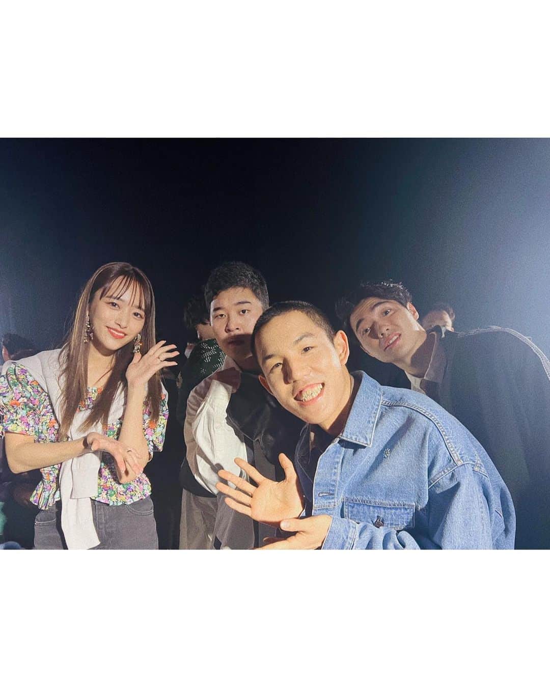 近藤千尋さんのインスタグラム写真 - (近藤千尋Instagram)「TGC和歌山では きらぼしキッズコレクションの 審査員として参加させて頂きました🥹💓 大好きな望蘭ちゃん と また再会できて嬉しかったなぁ❤️ お手紙とチョコをくれたよ😇💕 なんで可愛いんだ。。。。！！！ 娘と同じ5歳で いつか遊んでもらいたいな🤍🫶🏻 四千頭身さんにも会えて (なぜか芸人さんに会うと落ち着く笑) 楽しい和歌山でした🌱  次は関西コレクションMC🌈 楽しみだなぁ💗💗💗」2月14日 15時21分 - chipichan.1215
